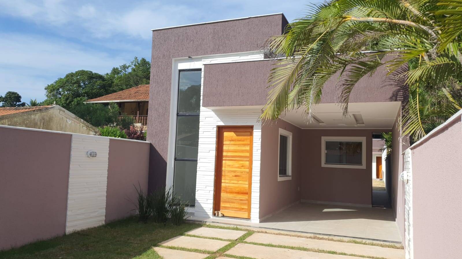 Casa à venda com 2 quartos, 114m² - Foto 1