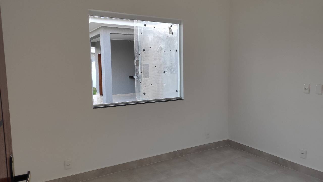 Casa à venda com 3 quartos, 100m² - Foto 8