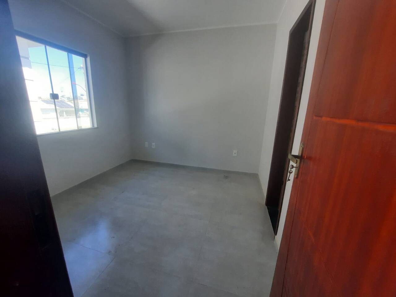 Casa à venda com 2 quartos, 69m² - Foto 8