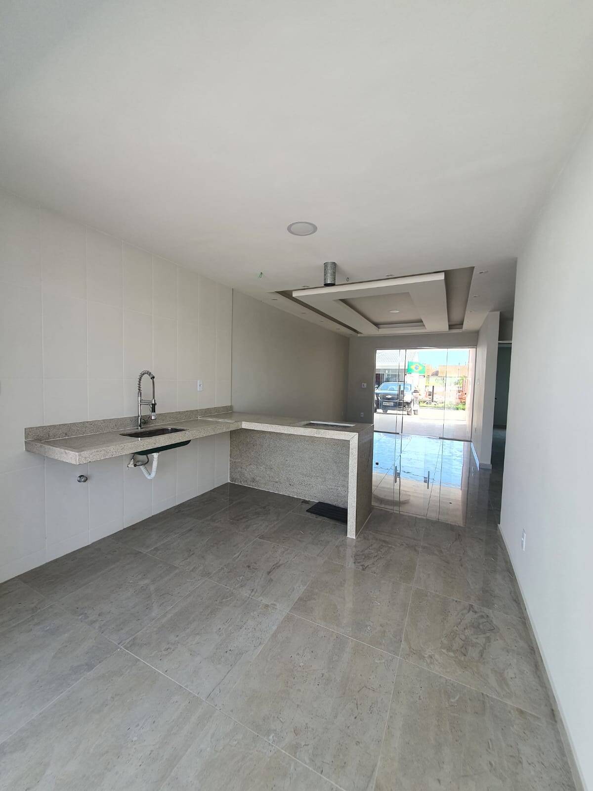 Casa à venda com 3 quartos, 107m² - Foto 4