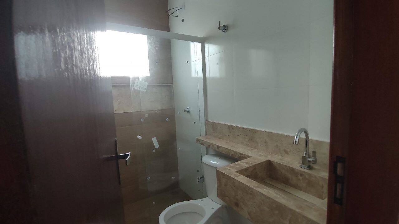 Casa à venda com 3 quartos, 240m² - Foto 7