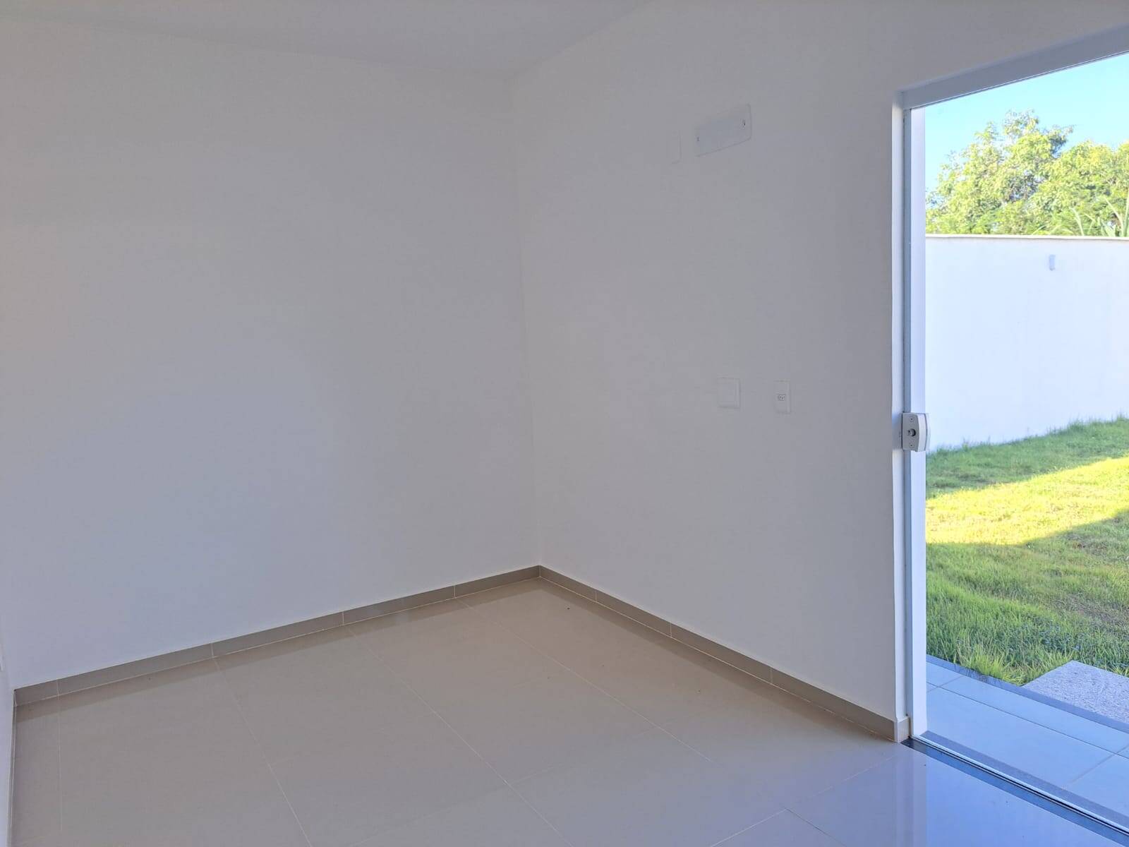 Casa à venda com 3 quartos, 480m² - Foto 2