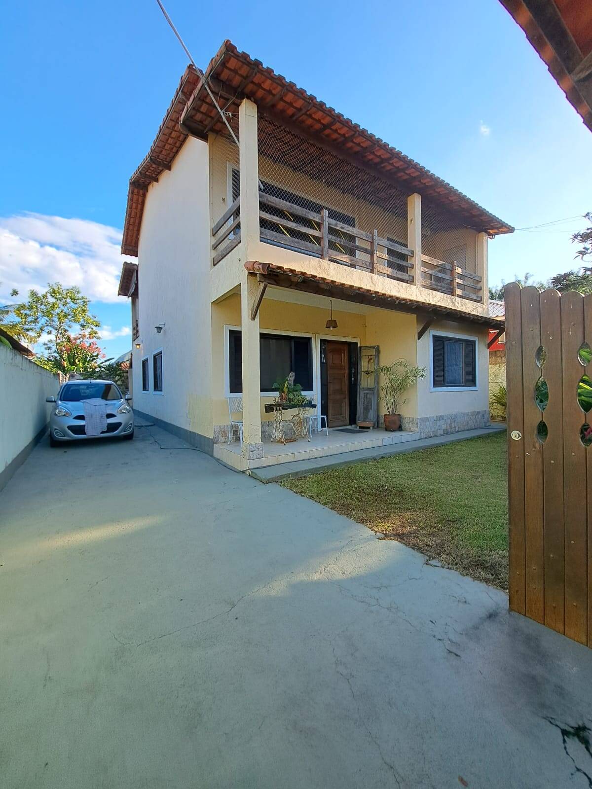 Casa à venda com 4 quartos, 360m² - Foto 1