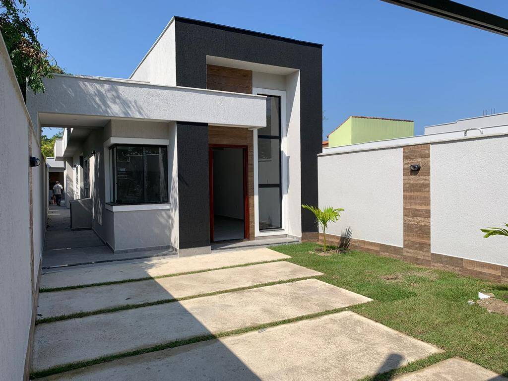 Casa à venda com 3 quartos, 240m² - Foto 2