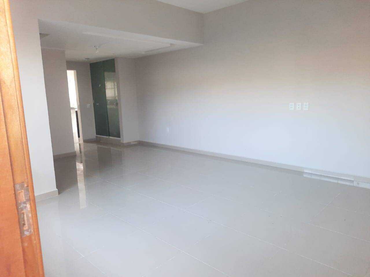 Casa à venda com 2 quartos, 240m² - Foto 8