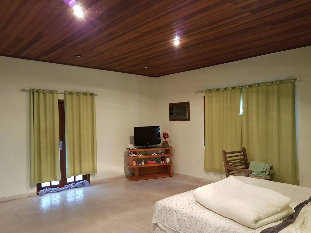 Casa à venda com 3 quartos, 600m² - Foto 9