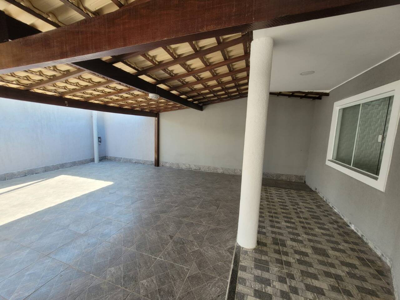 Casa à venda com 3 quartos, 480m² - Foto 2