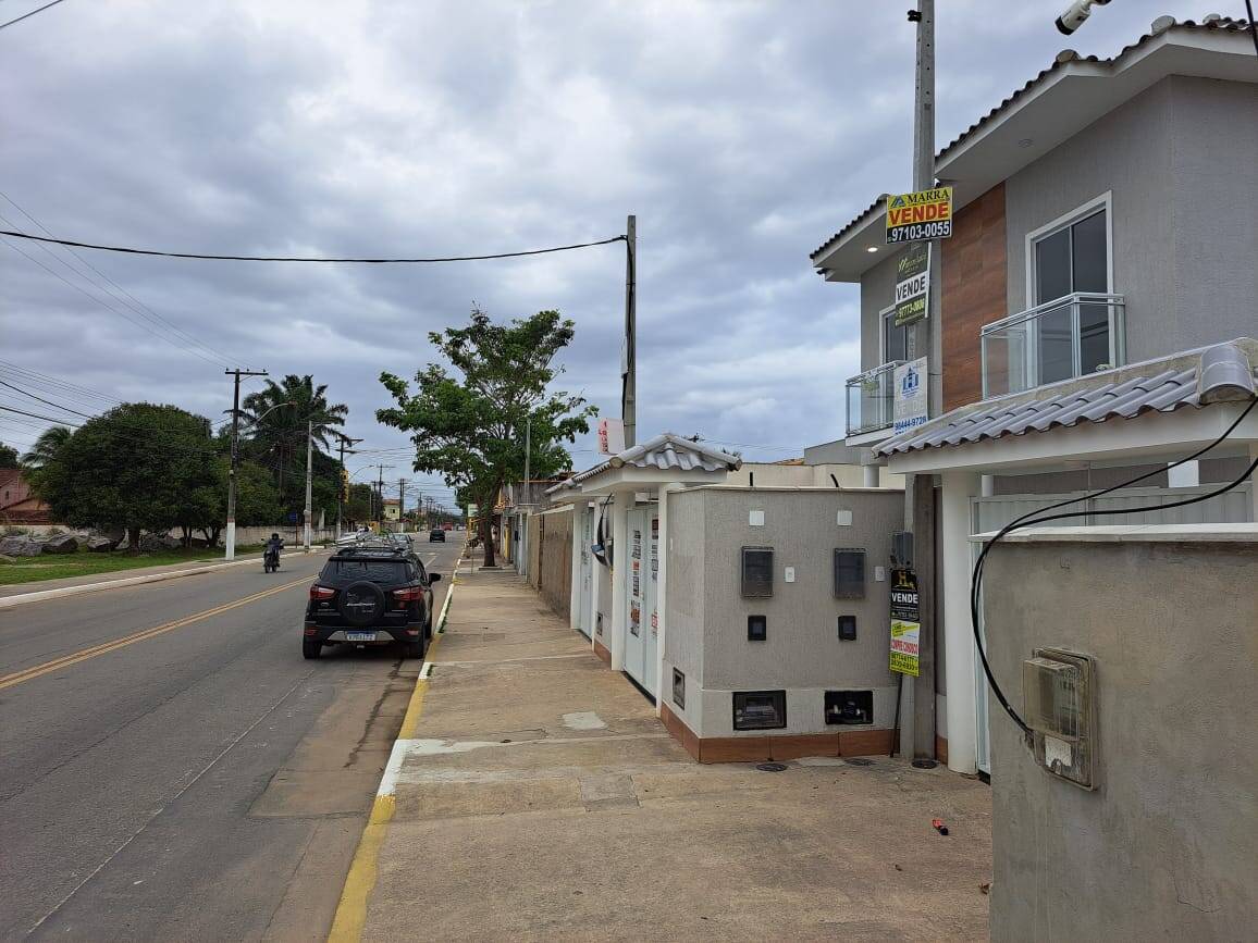 Casa à venda com 2 quartos, 80m² - Foto 2