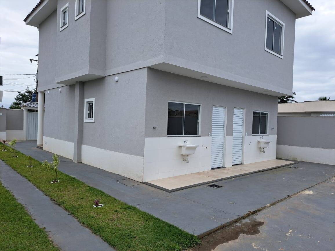 Casa à venda com 2 quartos, 80m² - Foto 4