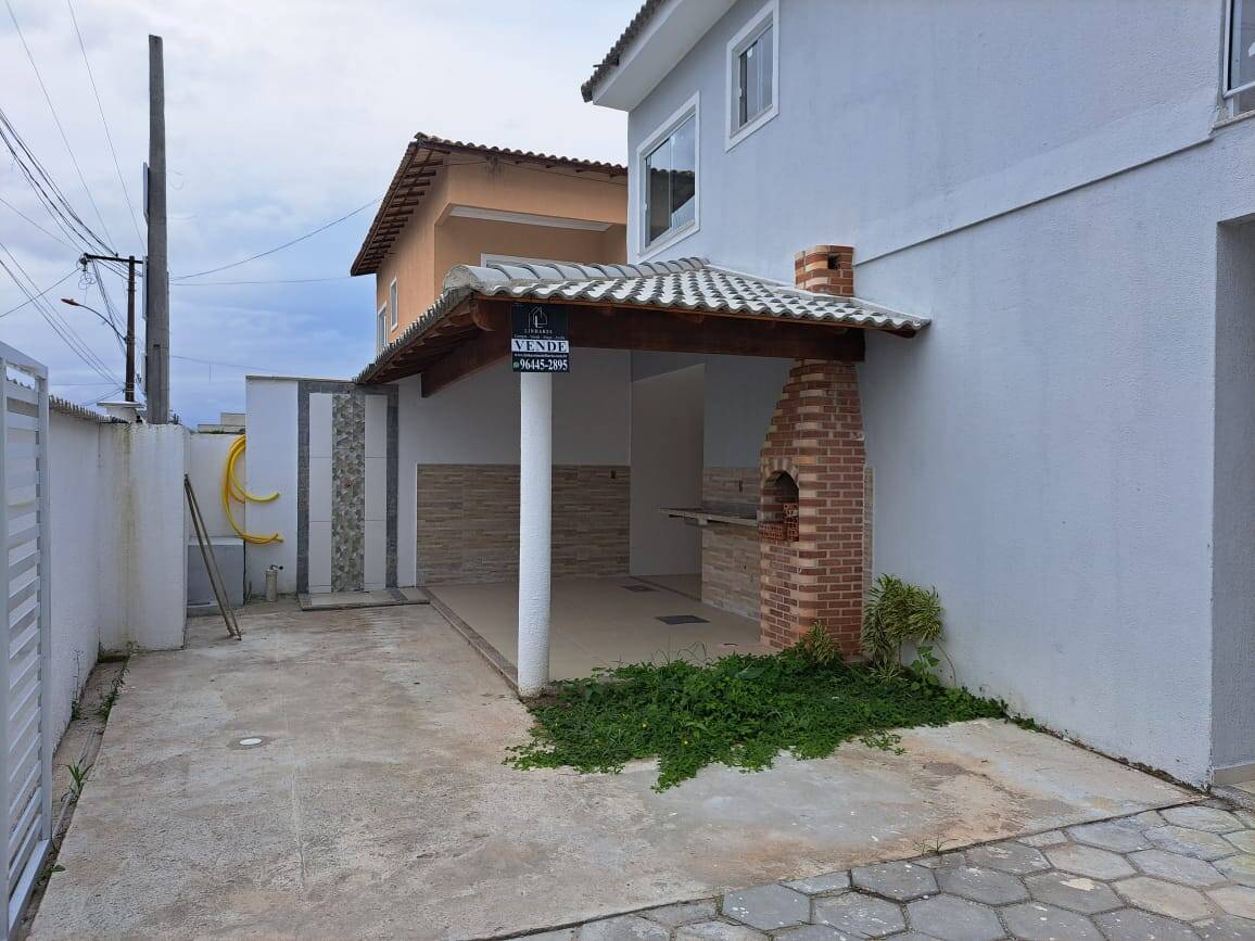 Casa à venda com 2 quartos, 80m² - Foto 18