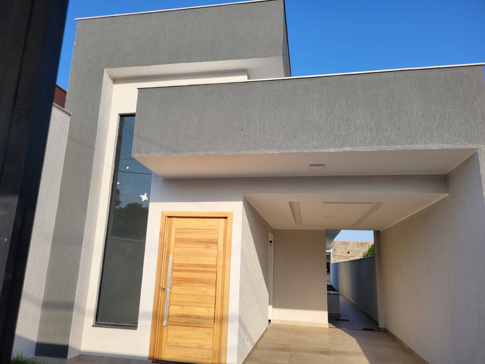 Casa à venda com 3 quartos, 240m² - Foto 1