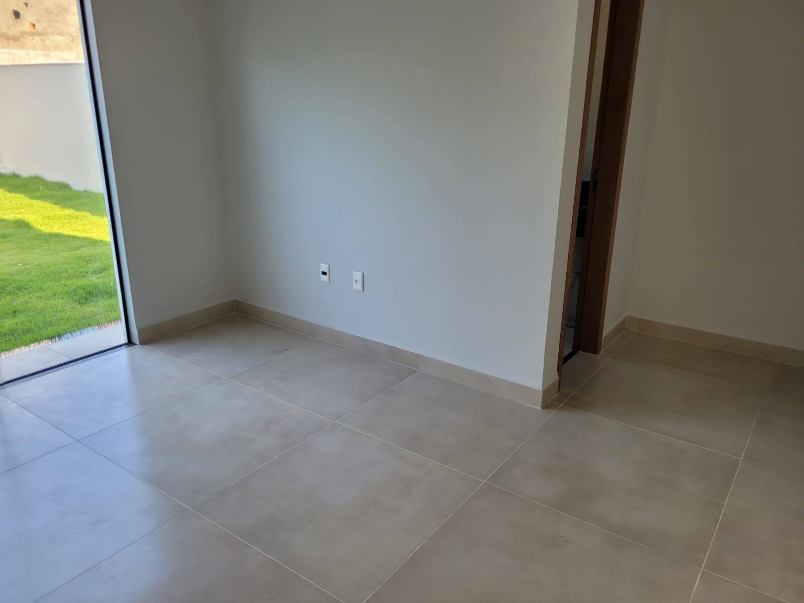 Casa à venda com 3 quartos, 240m² - Foto 12